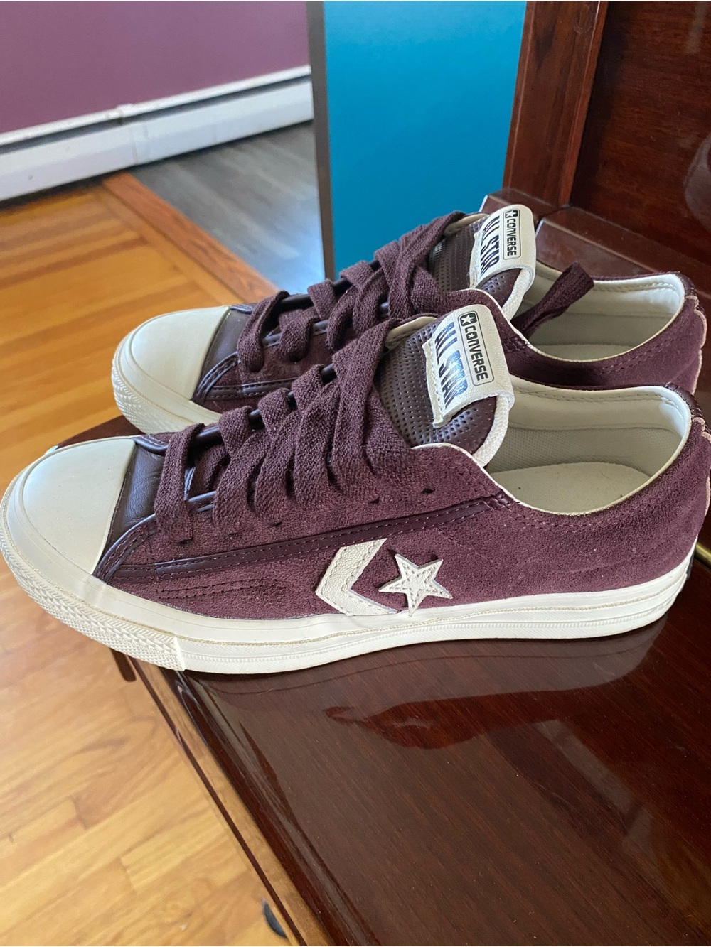 Converse One Star Sneakers in Maroon Suede and White